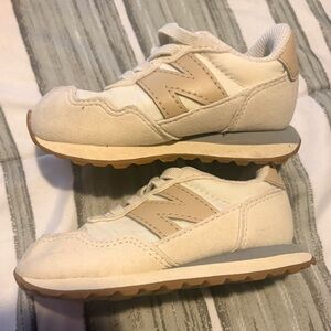 Toddler 6C New Balance 237